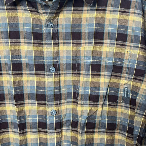 Bundle of 2 Men’s Plaid Long Sleeve Button Down Shirts - Picture 4 of 8